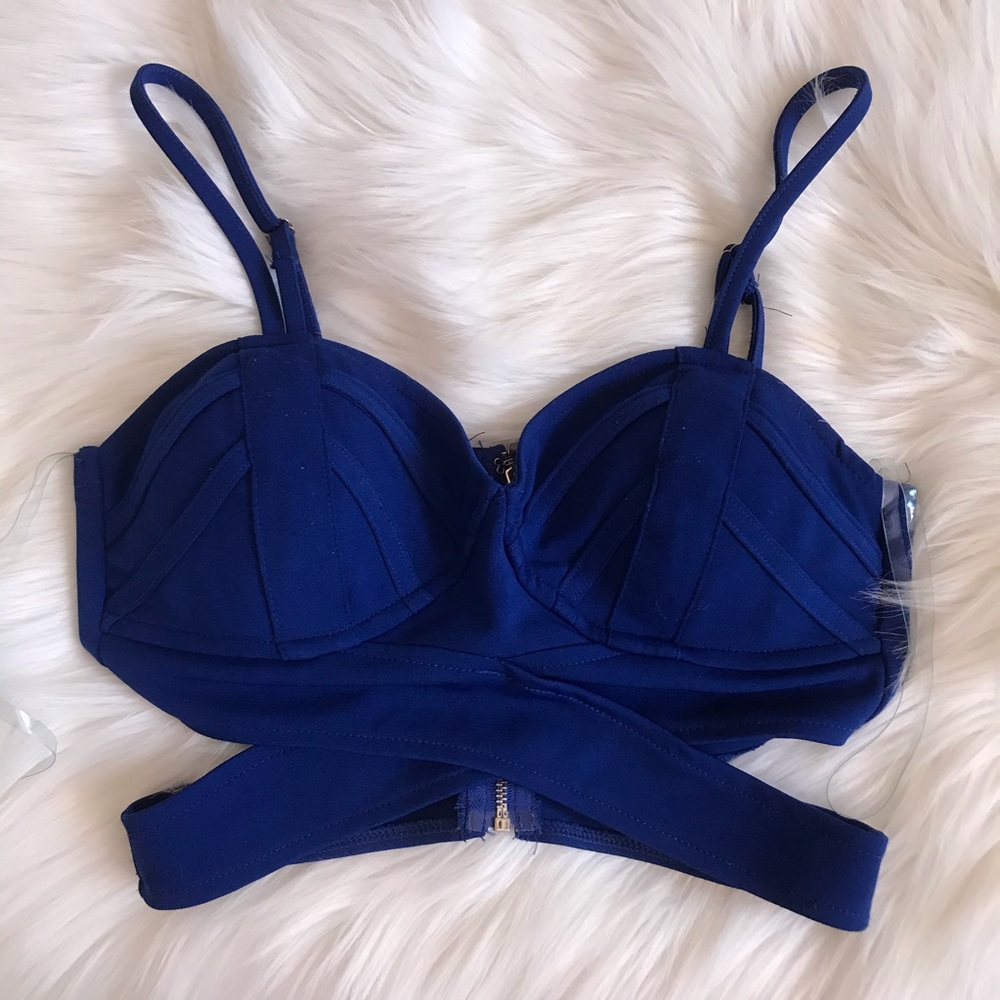 Entry Criss Cross Crop Top (Royal Blue)